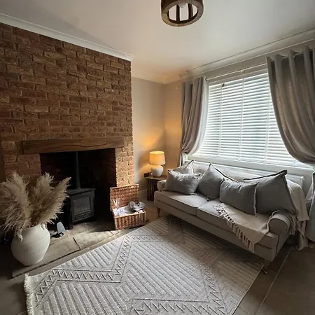 Holiday home Harehills House